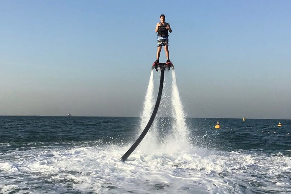 exclusive-flyboard-in-dubai-with-photos-and-videos_1